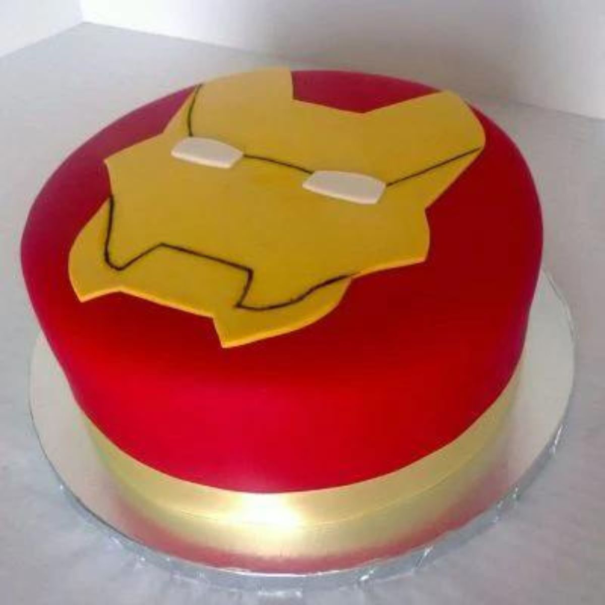 Iron Man Fondant Cake