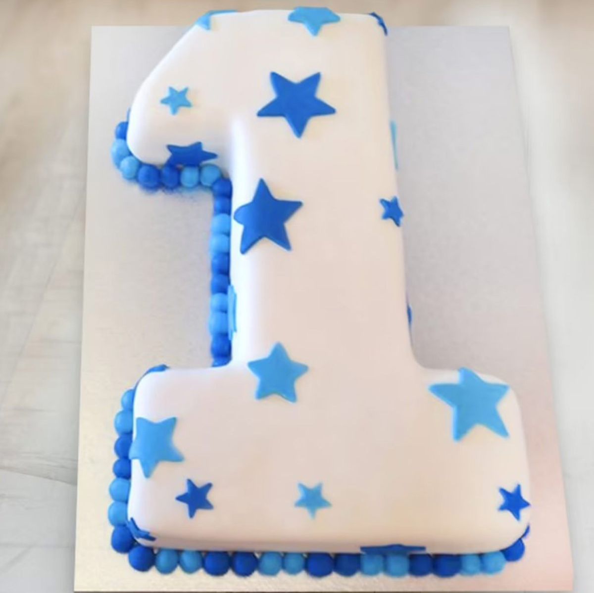Number 1 Blue White Star Cream Cake