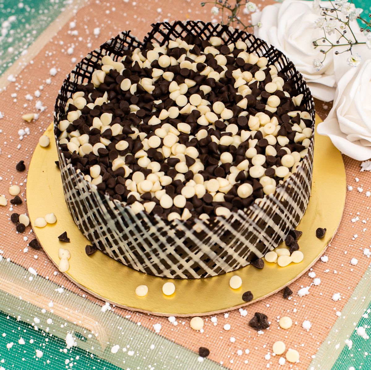 Top 223+ choco chips cake latest