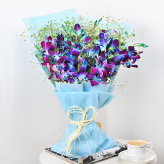 delicate-royal-orchid-bouquet-9862030fl-A_0 (2)
