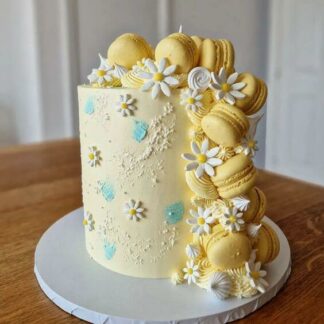 Yellow Daisy Semi Fondant Floral Cake