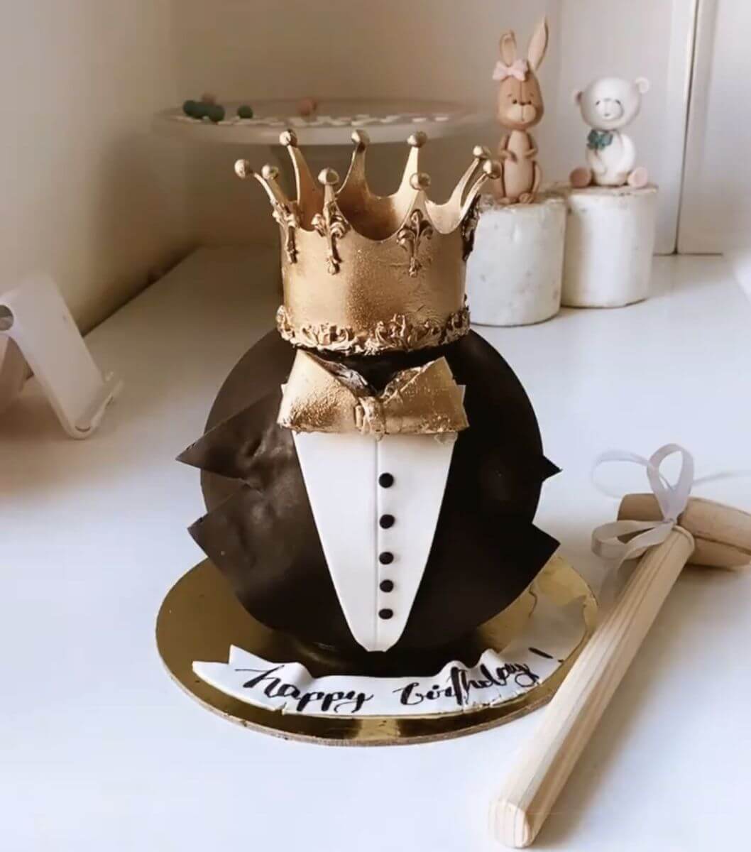 Wedding Fondant Theme Pinata Cake