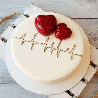 Romantic Glossy Heart Cake