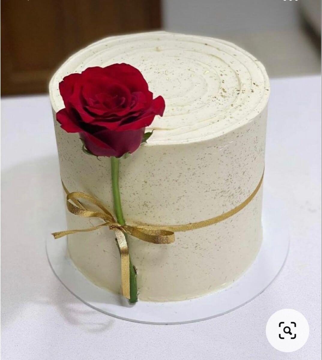 Creamy Red Rose Floral Cake