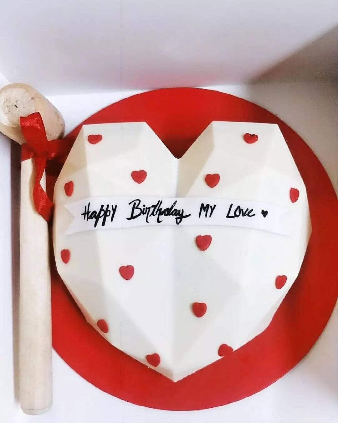 Pin by Alicja on cakes  Birthday cake for boyfriend Simple cake designs  Cake frosting designs