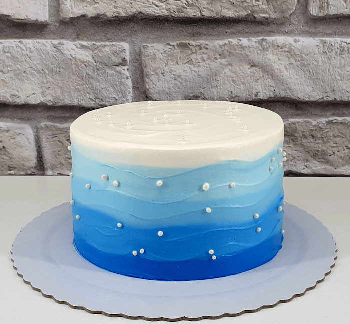 Elegant Blue and White Pearl Cake