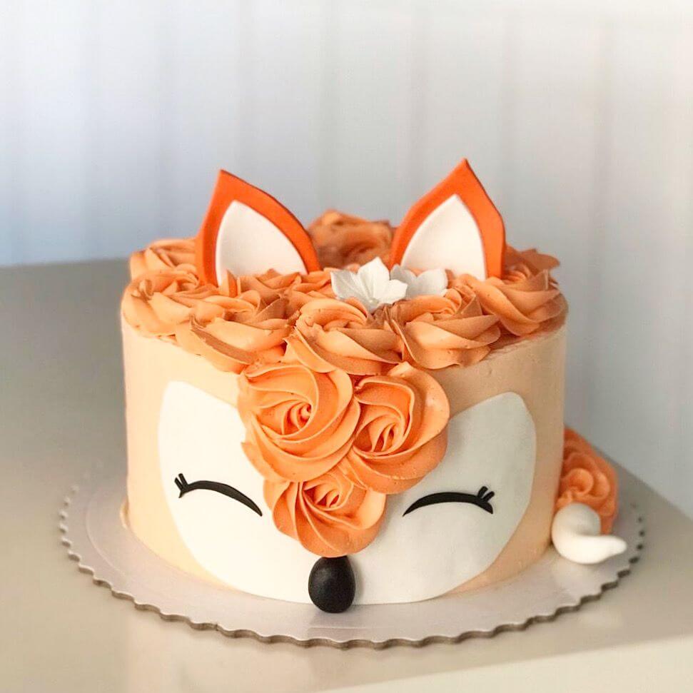 Adorable Fox Semi Fondant Cake