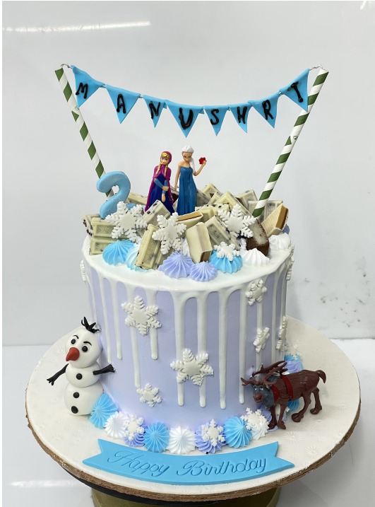 Elsa White Snow Glazing Cake