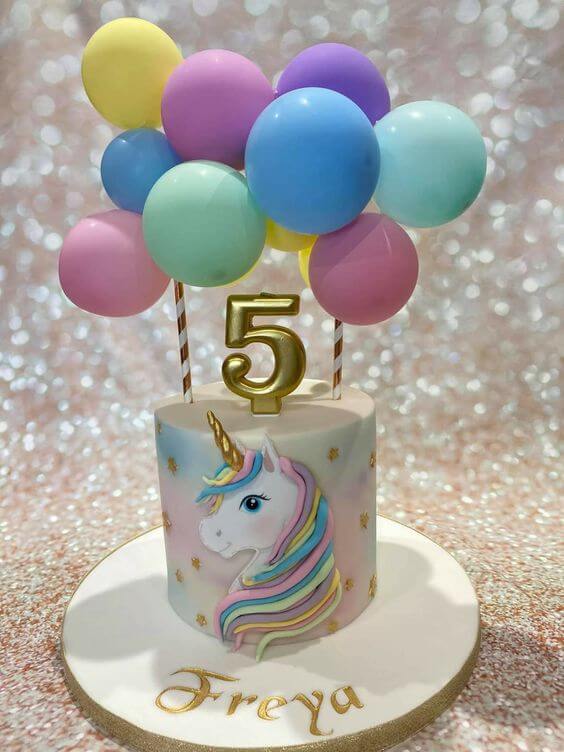 Ballon Fondant Unicorn Cream Cake