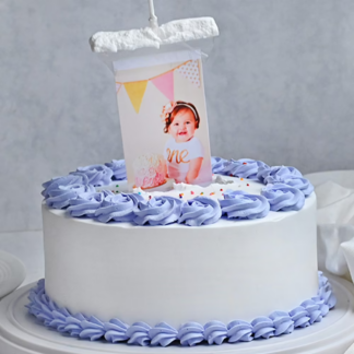White & Lilac Photo Pulling Cake
